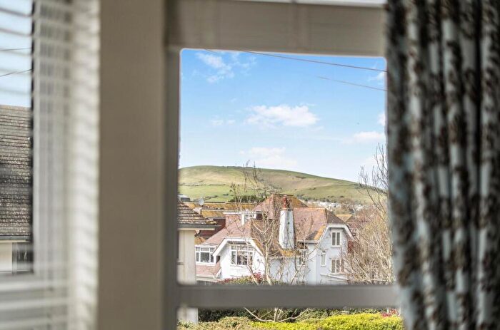 1 Bedroom Flat For Sale In Cliff Avenue, Swanage, BH19