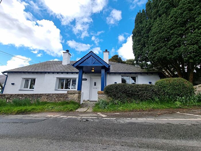 3 Bedroom Property To Rent In Porthaethwy, LL59
