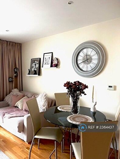 1 Bedroom Flat To Rent In Colbalt Point, London, E14
