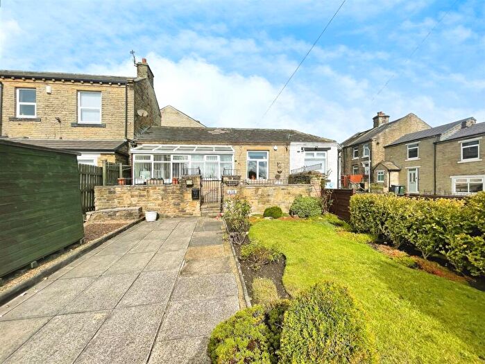 1 Bedroom Terraced House For Sale In Halifax Road Bradford, BD6