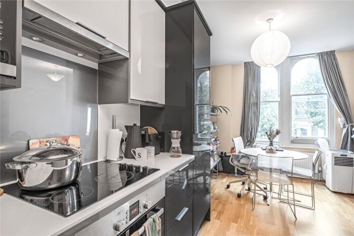 1 Bedroom Apartment To Rent In Glenarm Road, Hackney, London, E5