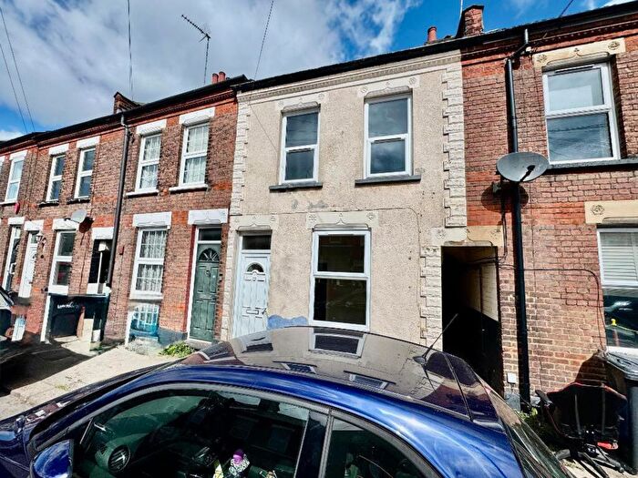2 Bedroom Terraced House For Sale In Moreton Road South, Luton, LU2