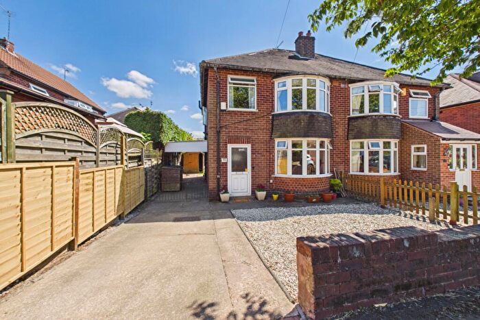3 Bedroom Semi-Detached House For Sale In Meadow Head Drive, Sheffield, S8
