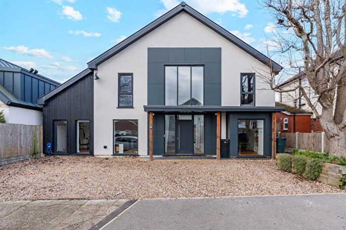 5 Bedroom Detached House For Sale In Graystone Road, Tankerton, Whitstable, CT5