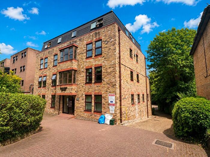 Studio For Sale In Guilford Lodge, Brentwood, CM14