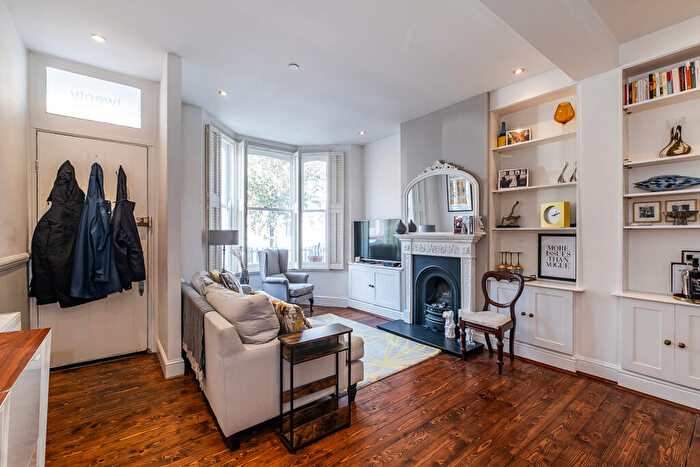 3 Bedroom Terraced House For Sale In Amies Street, London, SW11