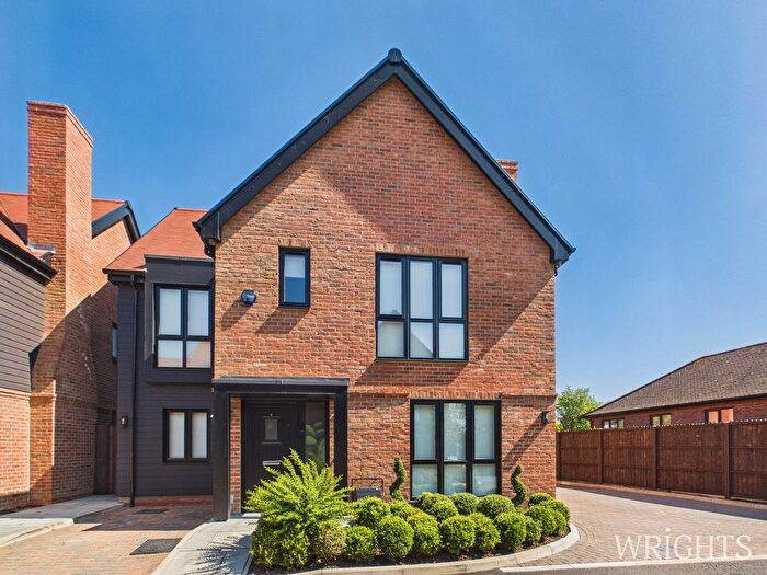 4 Bedroom Detached House For Sale In Bell Mews, Codicote, SG4