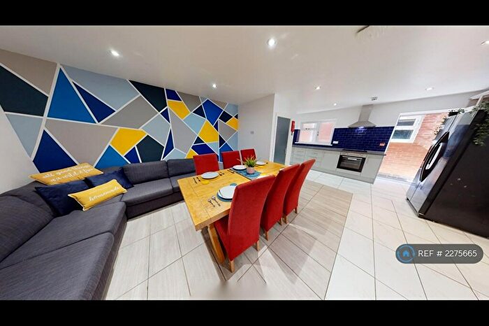 9 Bedroom Semi-Detached House To Rent In Charter Avenue, Coventry, CV4