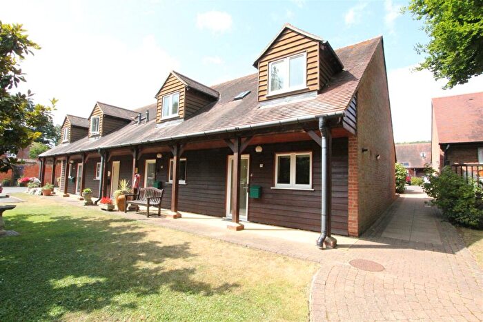 2 Bedroom Retirement Property For Sale In Broad Oak Manor, Hertford, SG14
