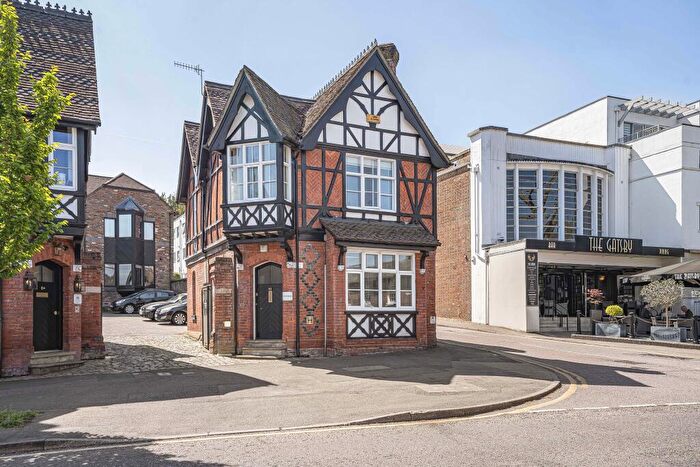 2 Bedroom Detached House For Sale In High Street, Berkhamsted, HP4