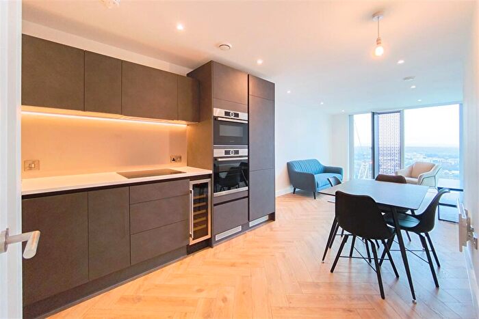 1 Bedroom Apartment To Rent In Elizabeth Tower, Crown Street, M15