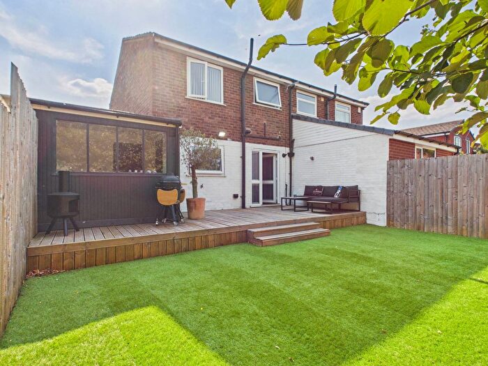 3 Bedroom Semi-Detached House For Sale In Bromilow Road, Skelmersdale, WN8