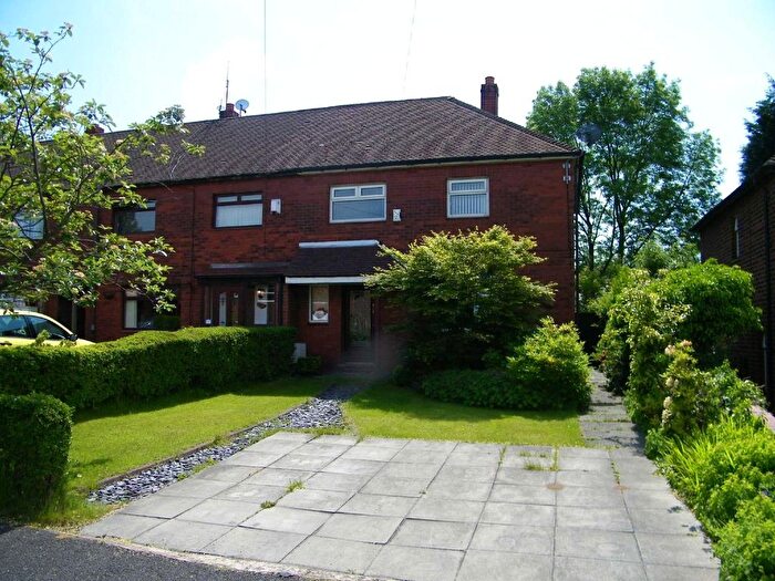 3 Bedroom End Of Terrace House To Rent In Witham Street, Ashton-Under-Lyne, Greater Manchester, OL6