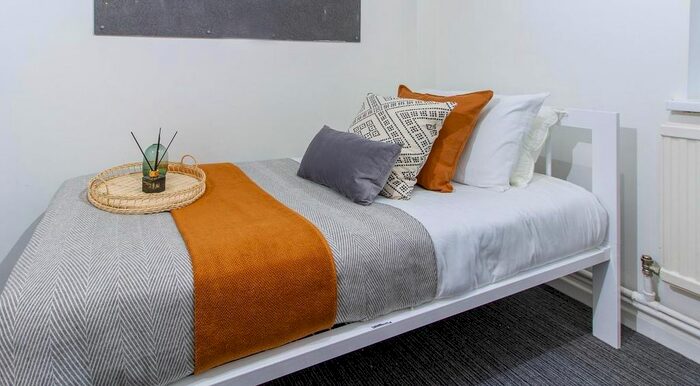 1 Bedroom Flat To Rent In Bassett Green Road, Southampton, SO16