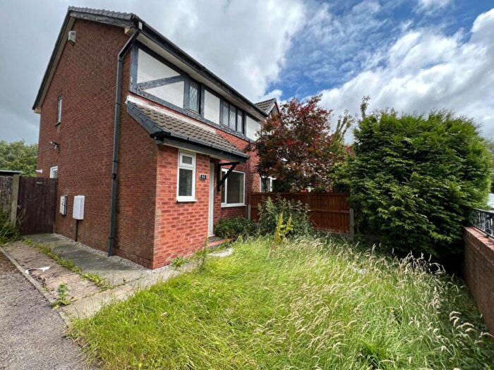 3 Bedroom Semi-Detached House To Rent In Glenview Close, Preston, PR2