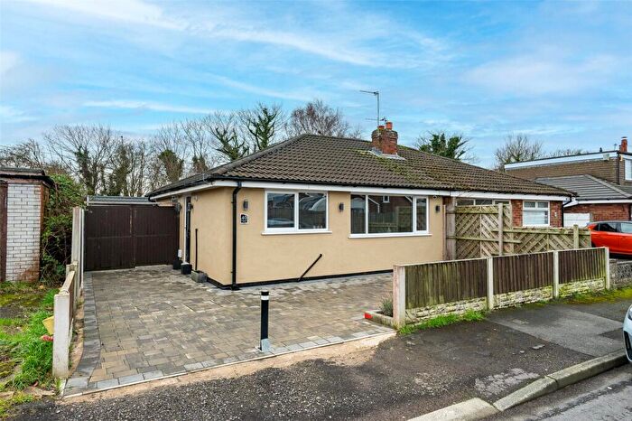 2 Bedroom Bungalow For Sale In Lancaster Drive, Southport, Lancashire, PR9