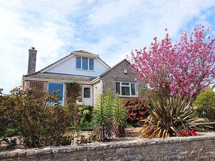 4 Bedroom Detached Bungalow For Sale In Toms Field Road, Langton Matravers, Swanage, BH19
