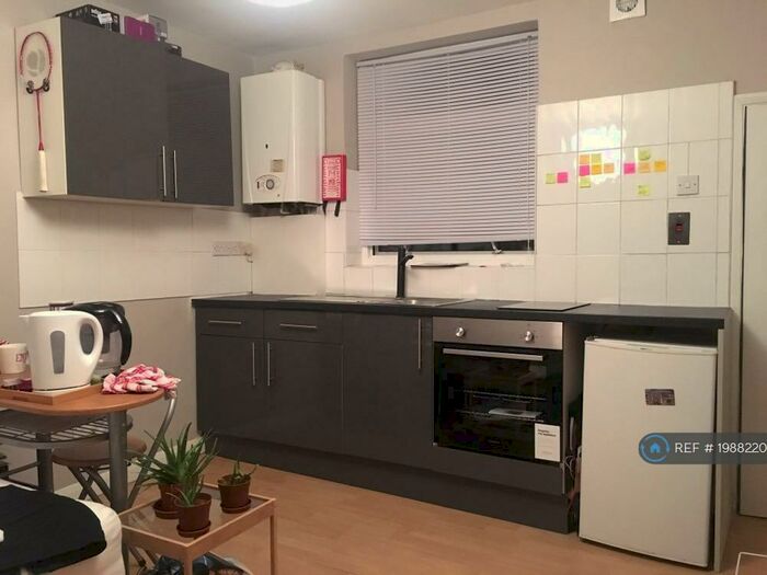 Studio To Rent In Charlton Church Lane, Charlton, SE7