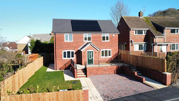 3 Bedroom Detached House To Rent In Woods Orchard Road, Tuffley, Gloucester, GL4