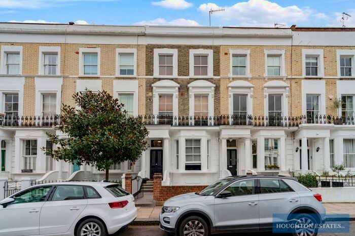 2 Bedroom Flat To Rent In Surrendale Place, London, W9