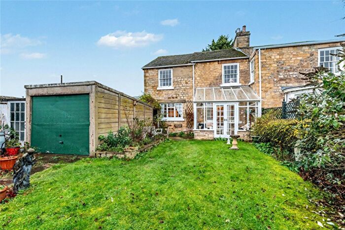 3 Bedroom Semi-Detached House For Sale In Walton Road, Wetherby, West Yorkshire, LS22