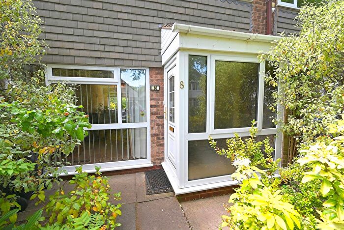 3 Bedroom Terraced House For Sale In Oaklands Avenue, Harborne, Birmingham, B17