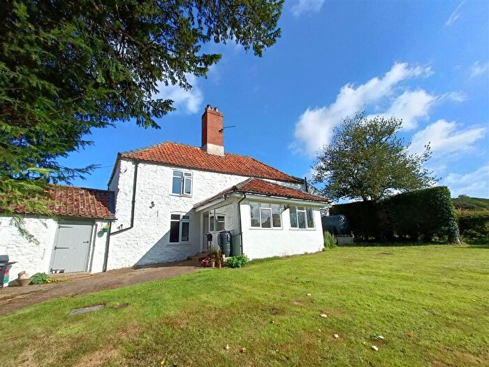 2 Bedroom Cottage To Rent In North Willingham, Market Rasen, LN8