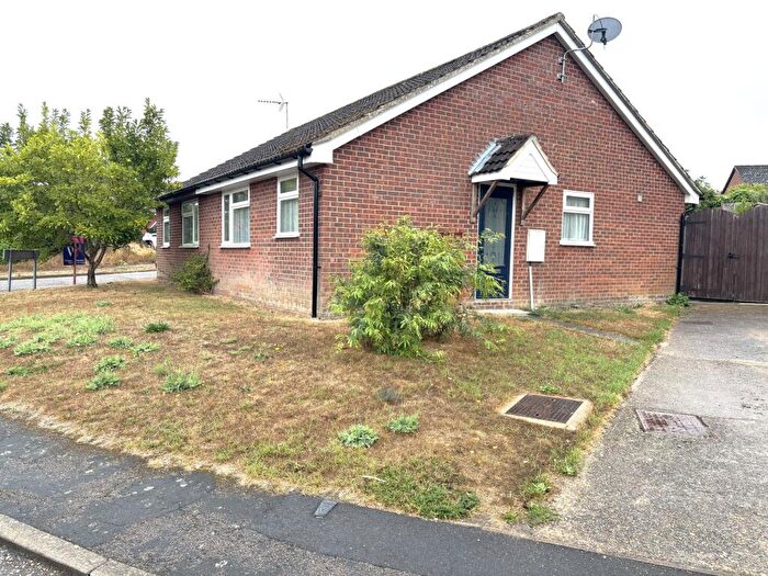 2 Bedroom Semi-Detached Bungalow To Rent In Wheatfields, Rickinghall, IP22