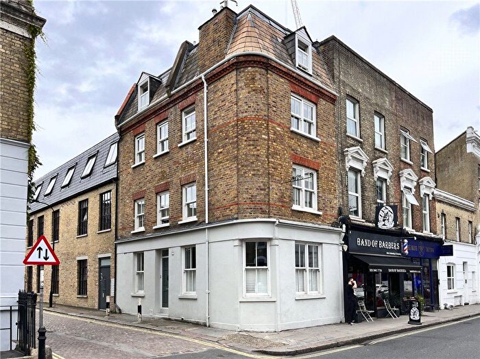 2 Bedroom Flat To Rent In Felgate Mews, Studland Street, London, W6