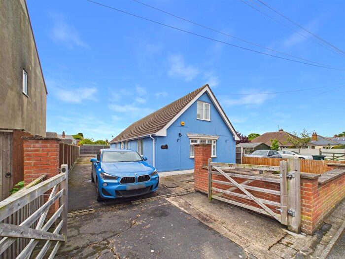 3 Bedroom Detached Bungalow For Sale In Wellington Road, Mablethorpe, LN12