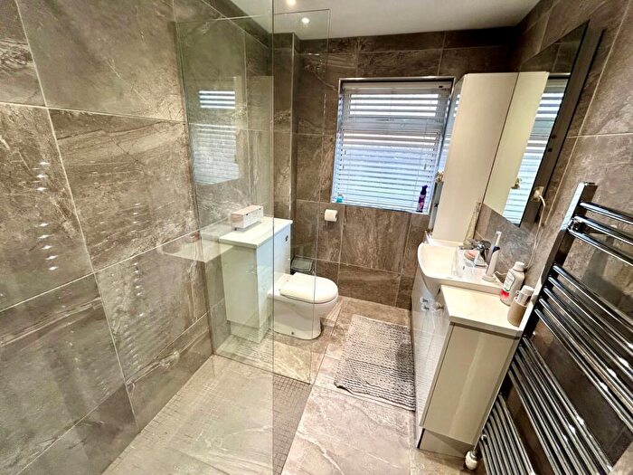2 Bedroom Bungalow For Sale In Southway Drive, Yeovil, BA21
