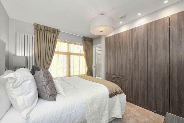 2 Bedroom Apartment To Rent In St. Johns Wood Park, London, NW8