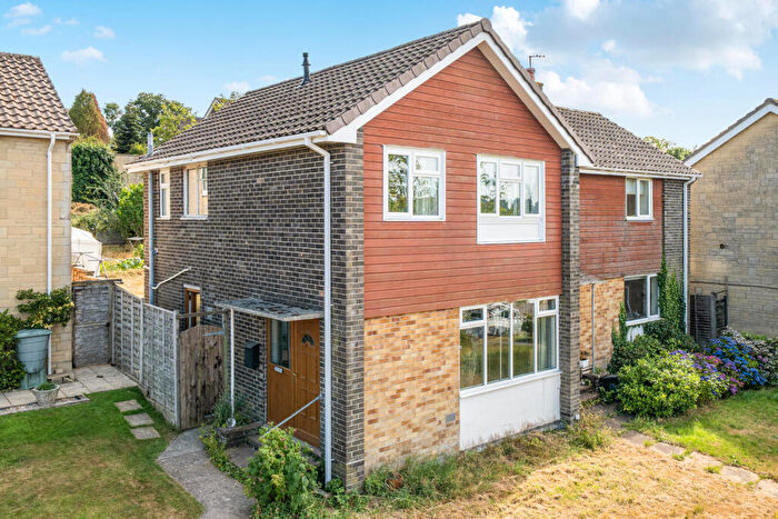 3 Bedroom Semi Detached House For Sale In Woodbury Park, Axminster, Devon, EX13