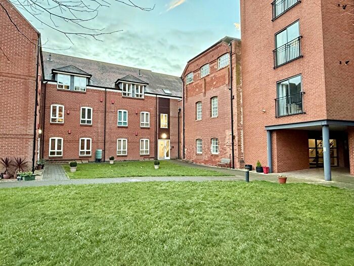 2 Bedroom Apartment To Rent In The Courtyard, Castle Brewery, NG24