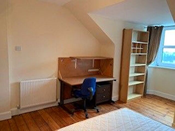 3 Bedroom Flat To Rent In King Street, City Centre, Aberdeen, AB24