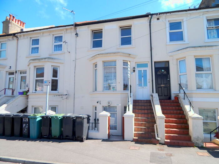 1 Bedroom Apartment To Rent In Tideswell Road, BN21