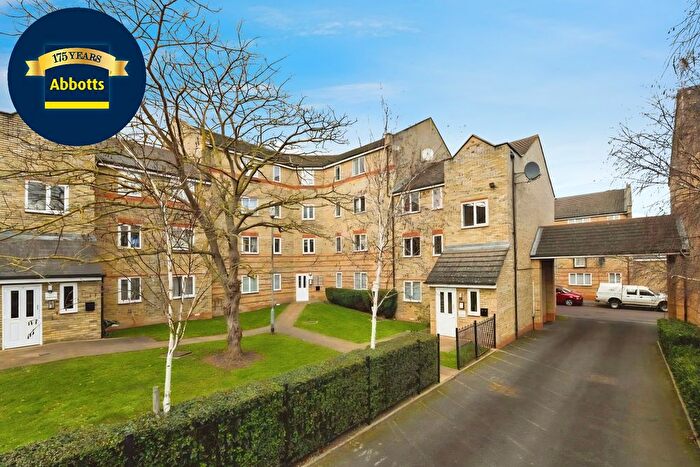 1 Bedroom Flat To Rent In Rookes Crescent, Chelmsford, CM1