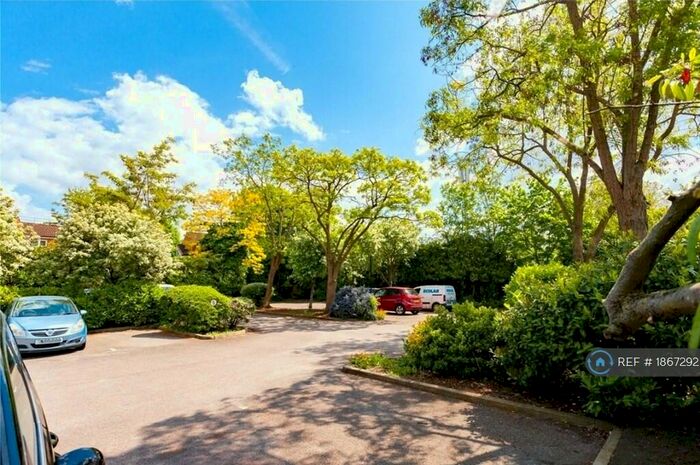 1 Bedroom Flat To Rent In Latchingdon Court, London, E17