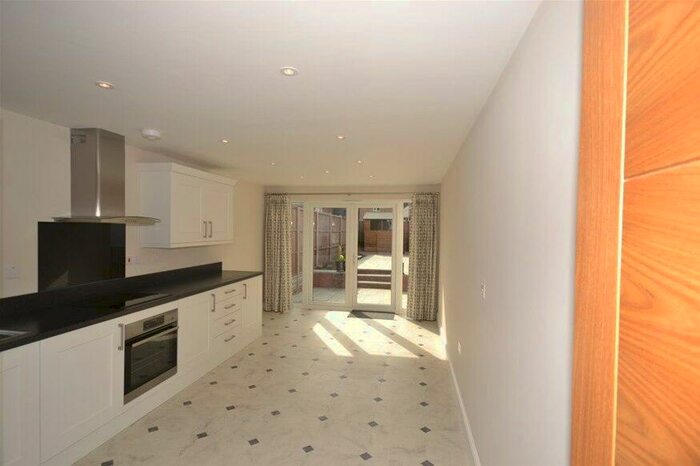 2 Bedroom House To Rent In Cravells Road, Harpenden, AL5