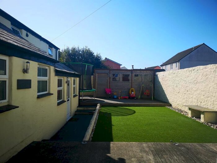 2 Bedroom Cottage To Rent In Mount Charles Road, St. Austell, PL25