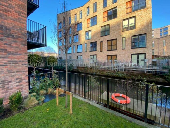 1 Bedroom Apartment To Rent In Lockgate Mews, New Islington, Manchester, M4