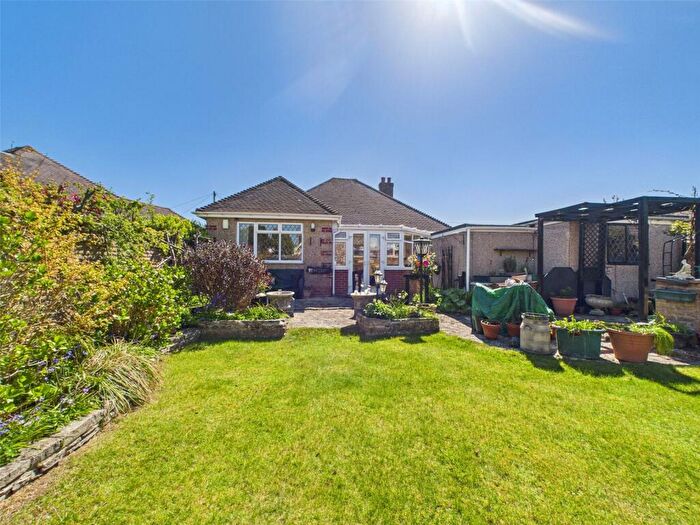 2 Bedroom Bungalow For Sale In Braemar Avenue, Bournemouth, Dorset, BH6