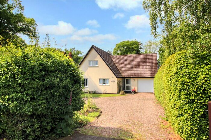 3 Bedroom Detached House For Sale In The Street, Surlingham, Norwich, Norfolk, NR14