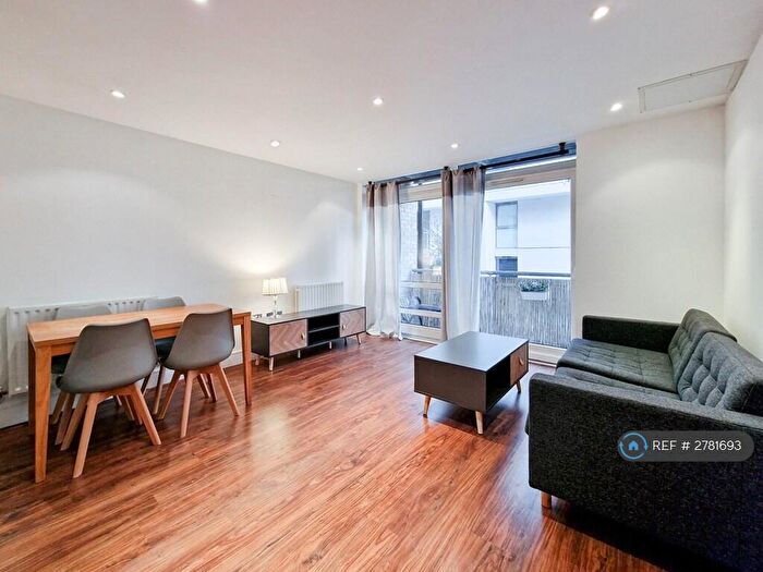 1 Bedroom Flat To Rent In Cassilis Road, London, E14