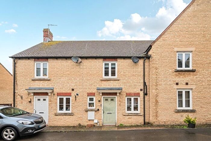 2 Bedroom Terraced House For Sale In Carterton, Oxfordshire, OX18