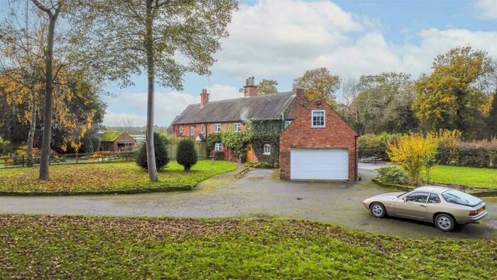 3 Bedroom Semi-Detached House For Sale In Beech Cottage, The Park, London Road, Shardlow, DE72