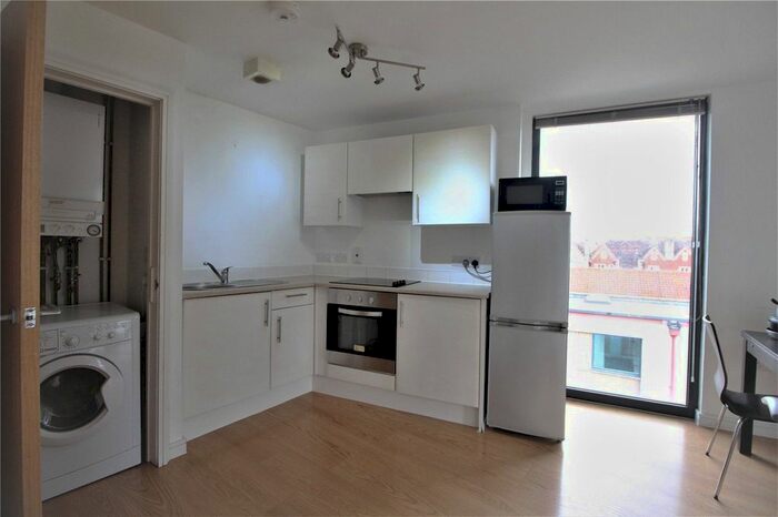 1 Bedroom Flat To Rent In Jacob Street, Verdigris, Bristol, BS2