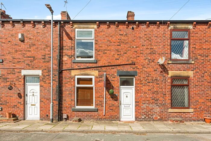2 Bedroom Terraced House For Sale In Hope Street, Ossett, WF5