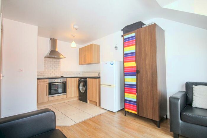 1 Bedroom Apartment To Rent In Redcourt, Athlone Grove, Leeds, LS12