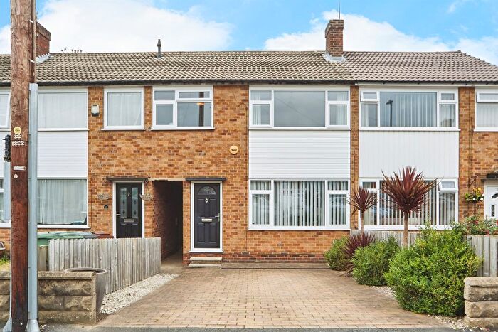 3 Bedroom Terraced House For Sale In Fallswood Grove, Leeds, LS13